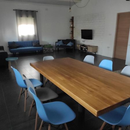 Chalet En El Aljarafe A 15 Min De Sevilla Kültér fotó